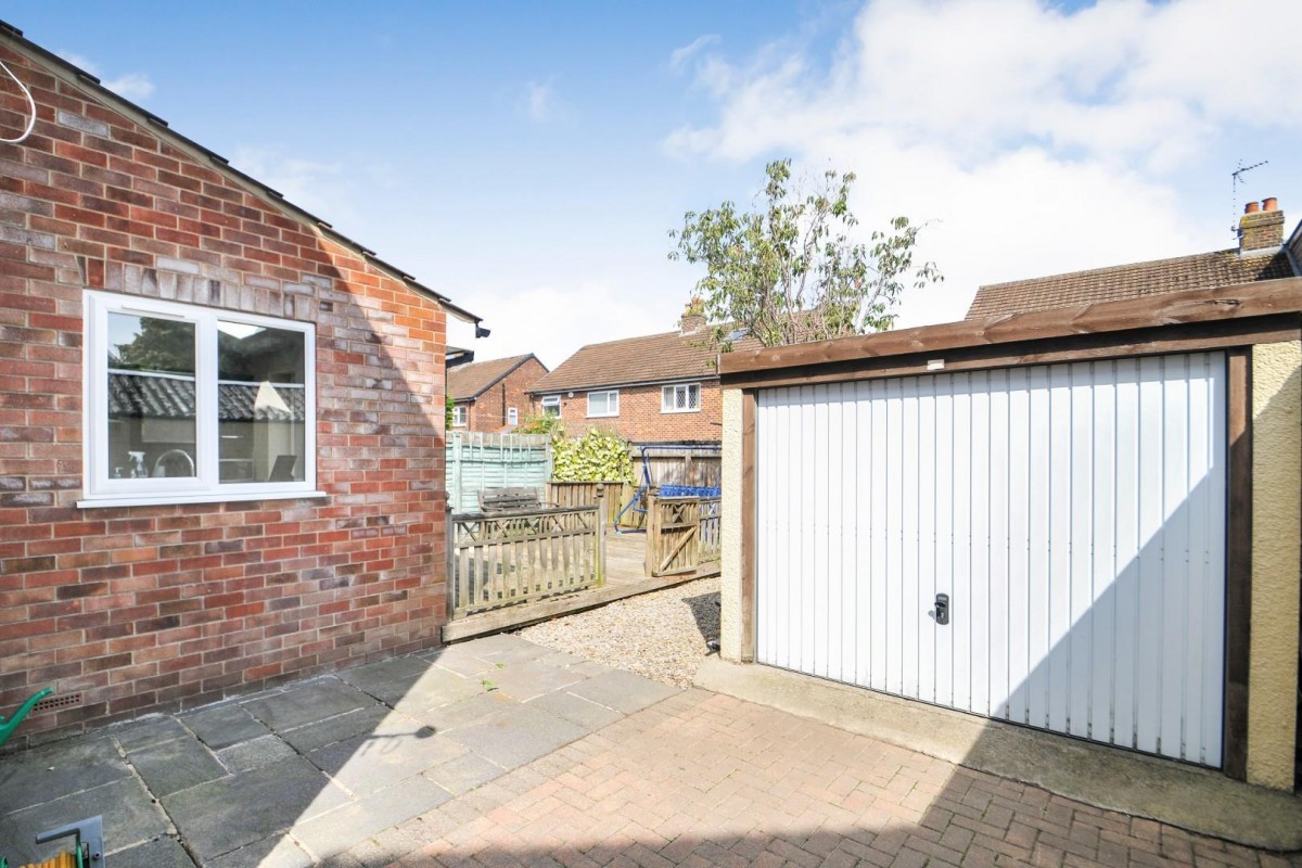 Harlow Park Road, Harrogate