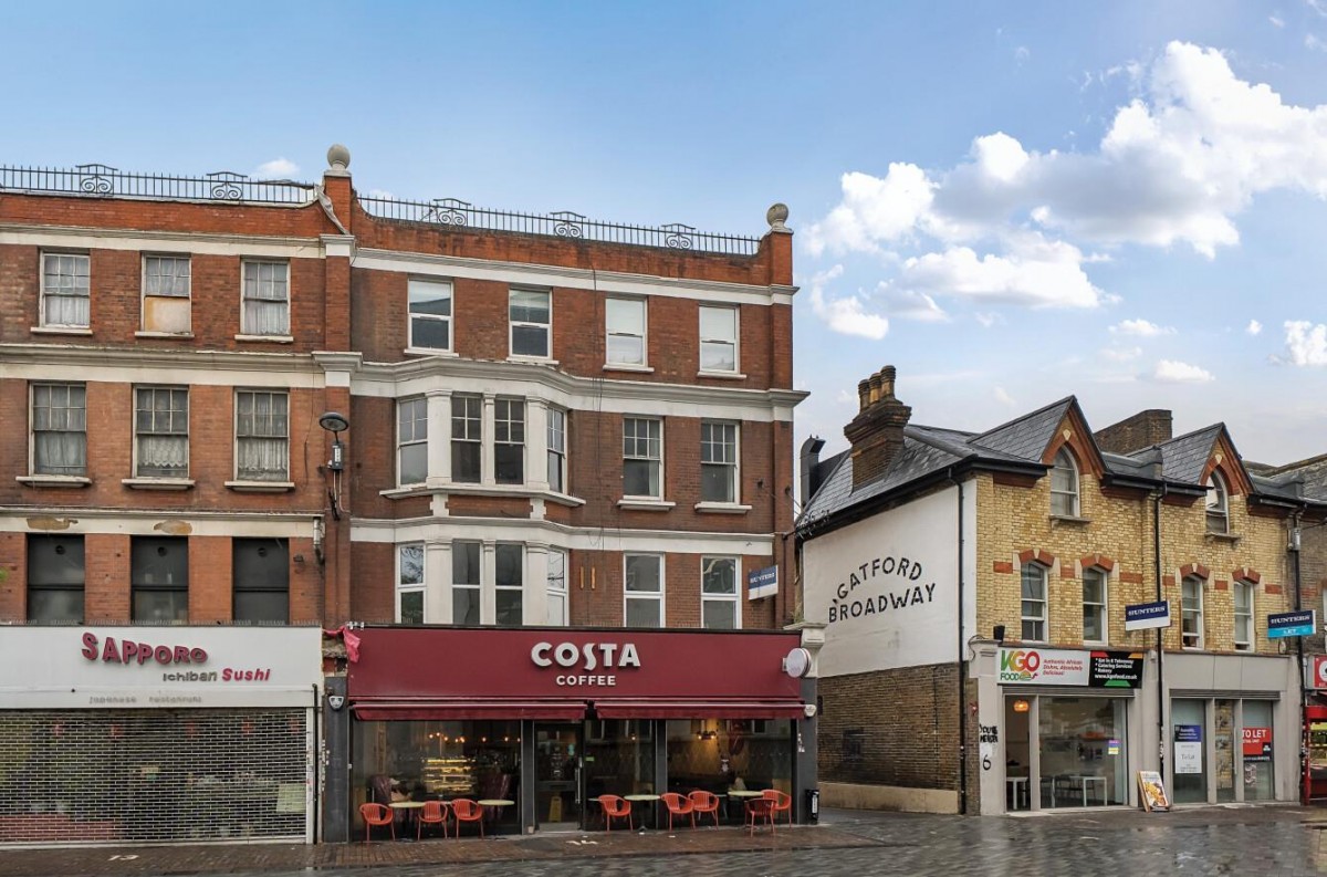 Catford Broadway, London, SE6 4SP