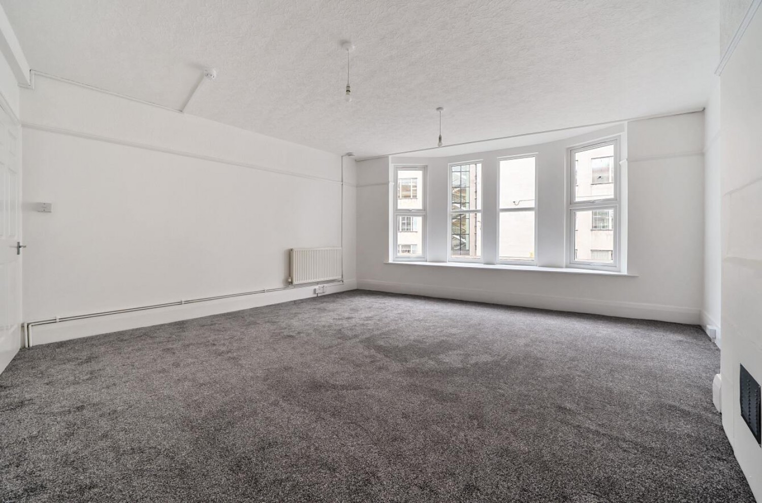 Catford Broadway, London, SE6 4SP