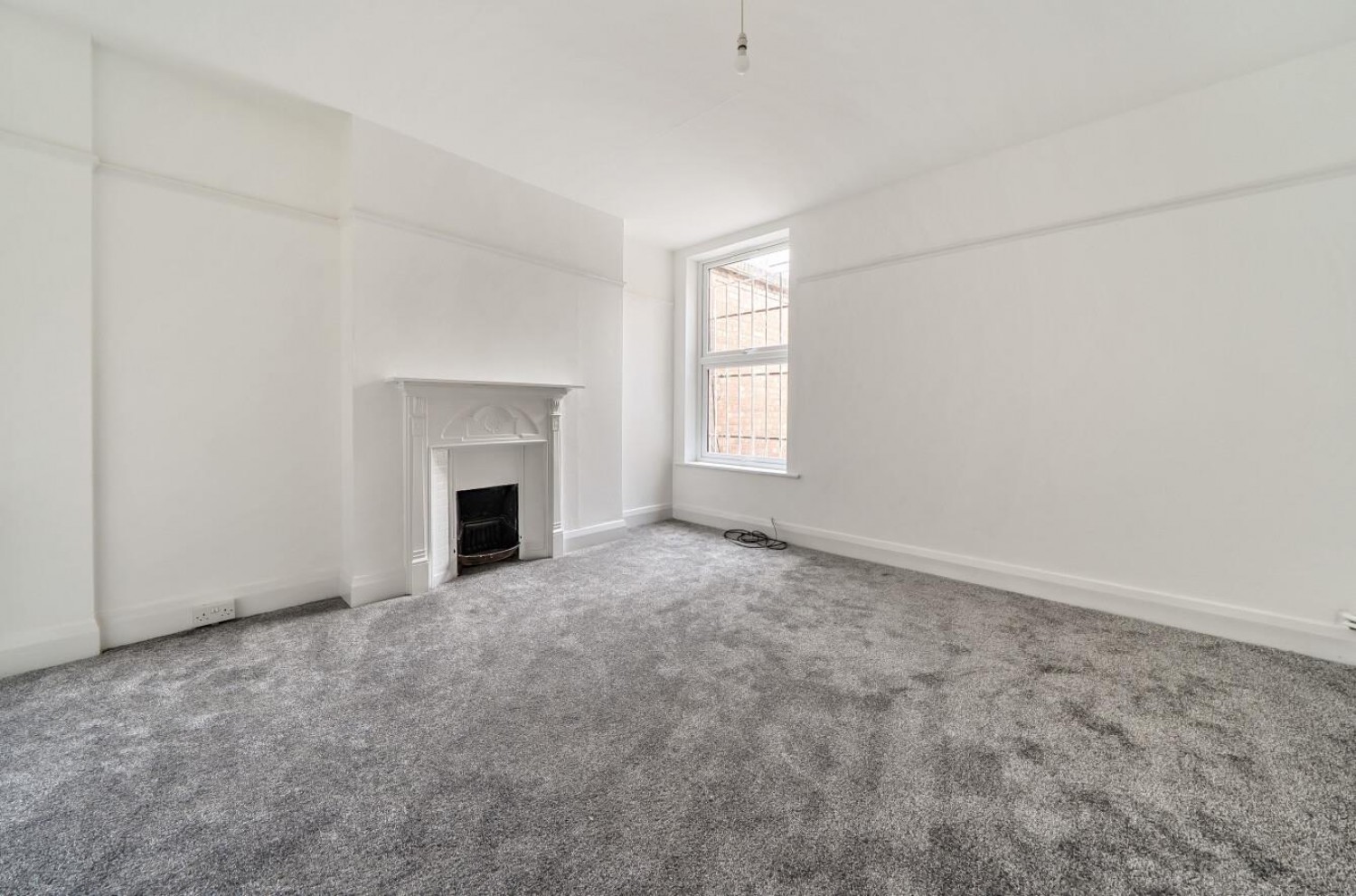 Catford Broadway, London, SE6 4SP