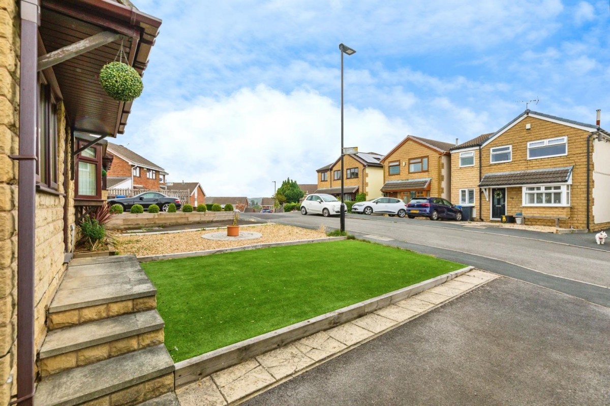 Caister Avenue, Chapeltown, Sheffield, S35 2ZN