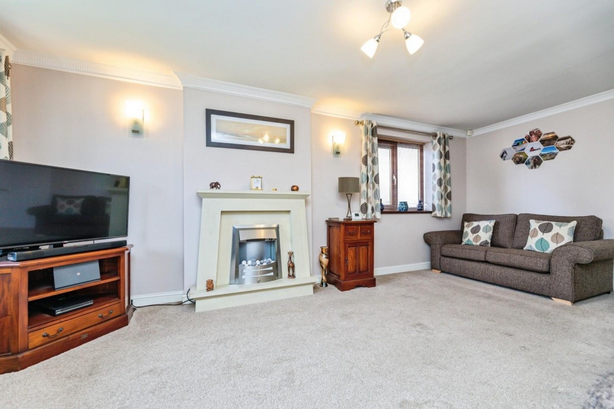 Caister Avenue, Chapeltown, Sheffield, S35 2ZN