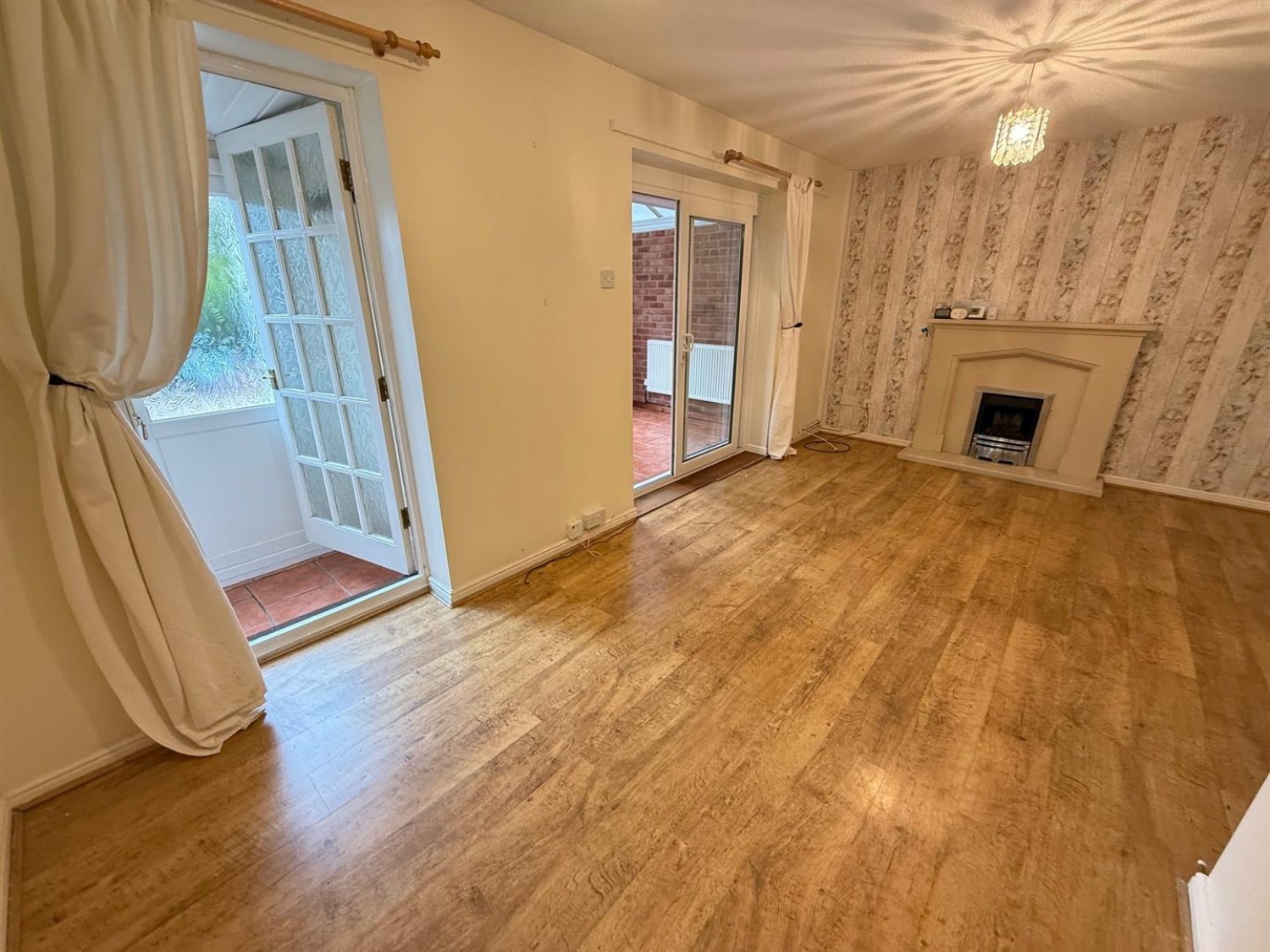 Meadow Park Road, Stourbridge, DY8 4TU