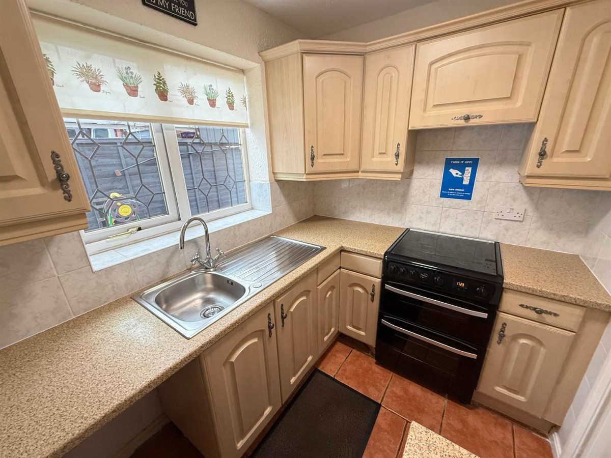 Meadow Park Road, Stourbridge, DY8 4TU