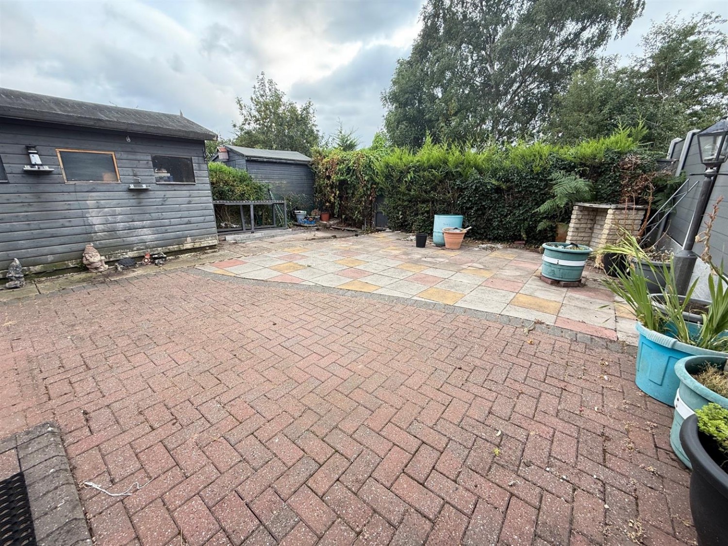 Meadow Park Road, Stourbridge, DY8 4TU