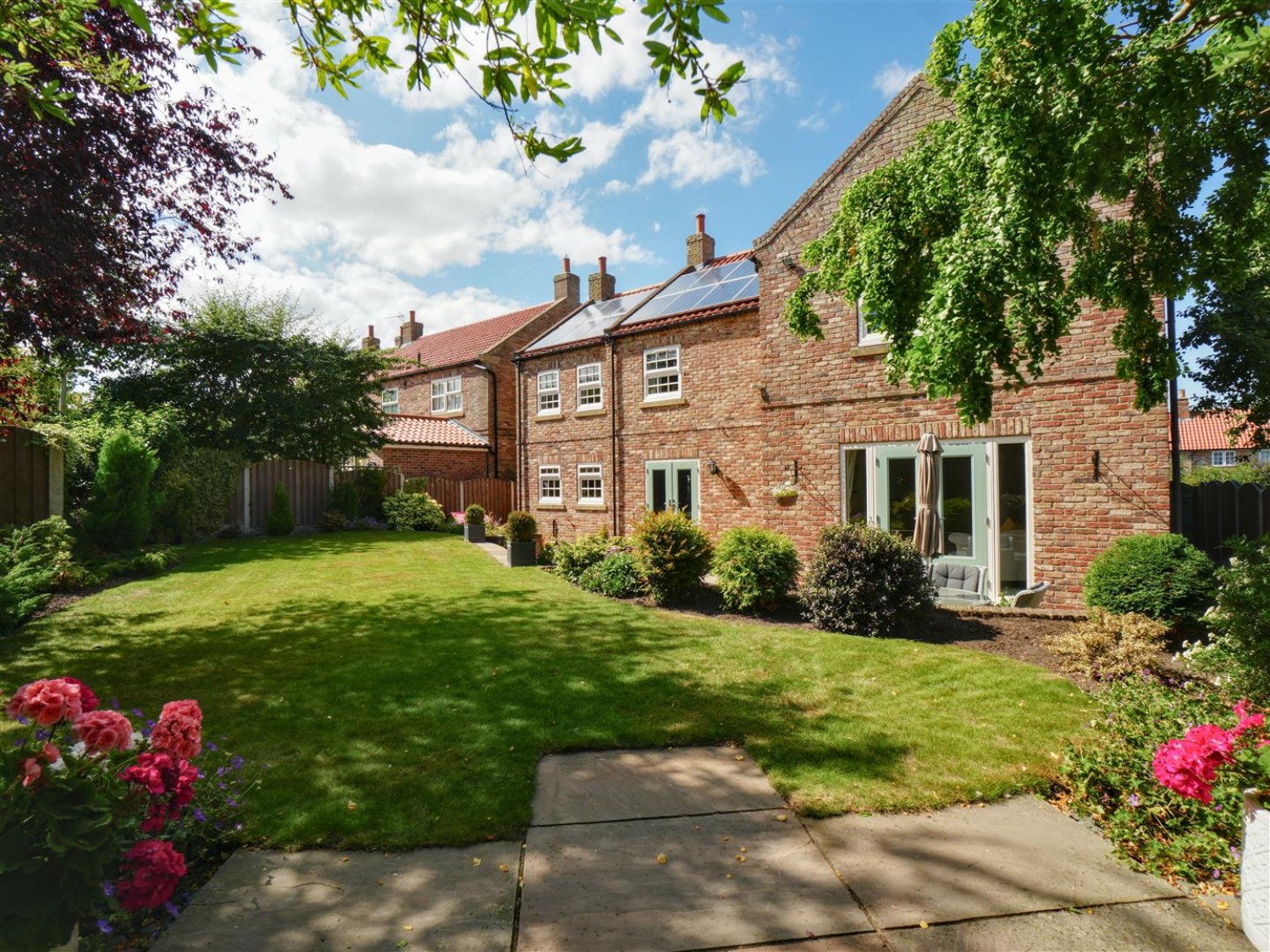 Main Street, Tollerton, York
