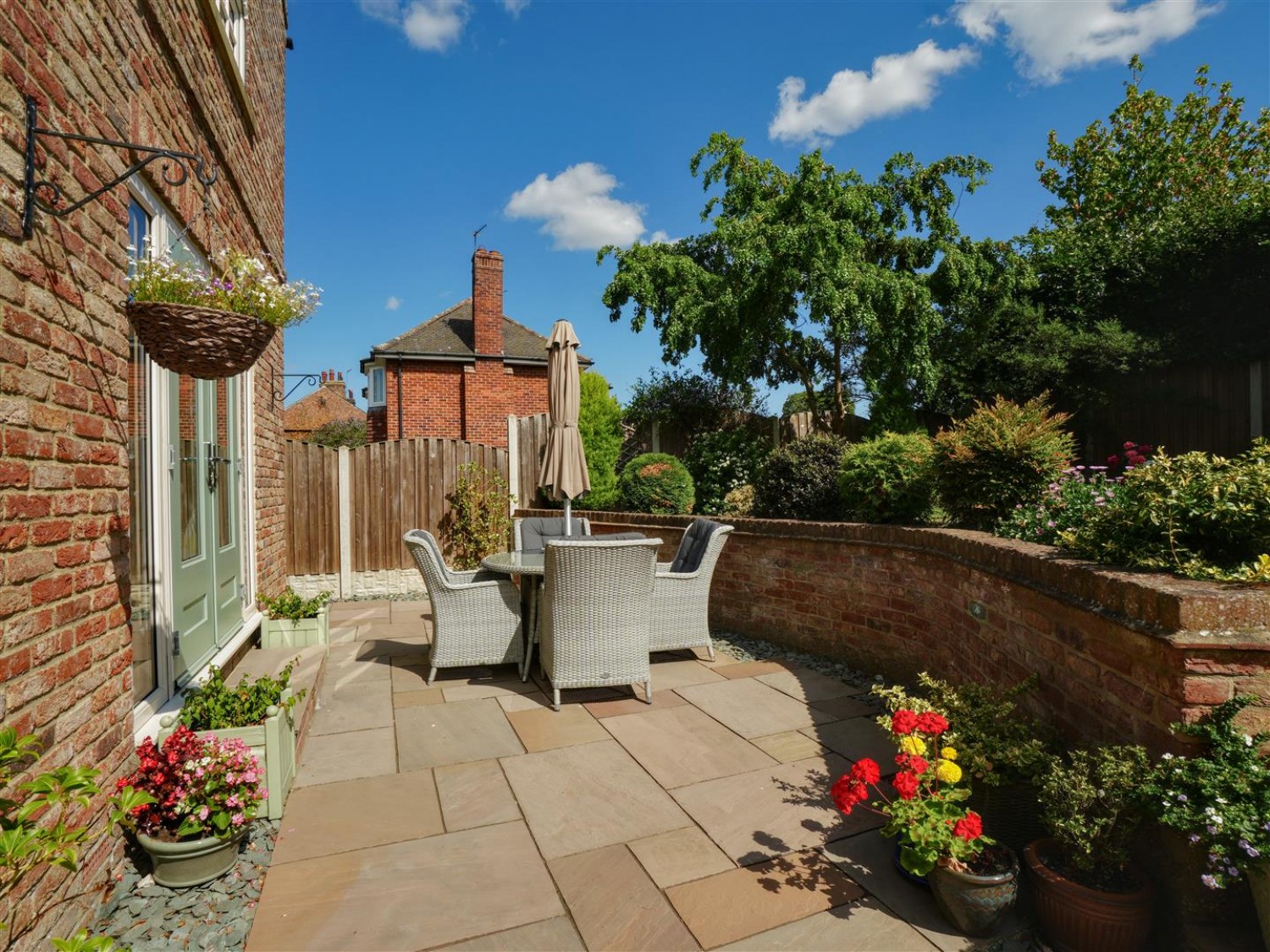 Main Street, Tollerton, York