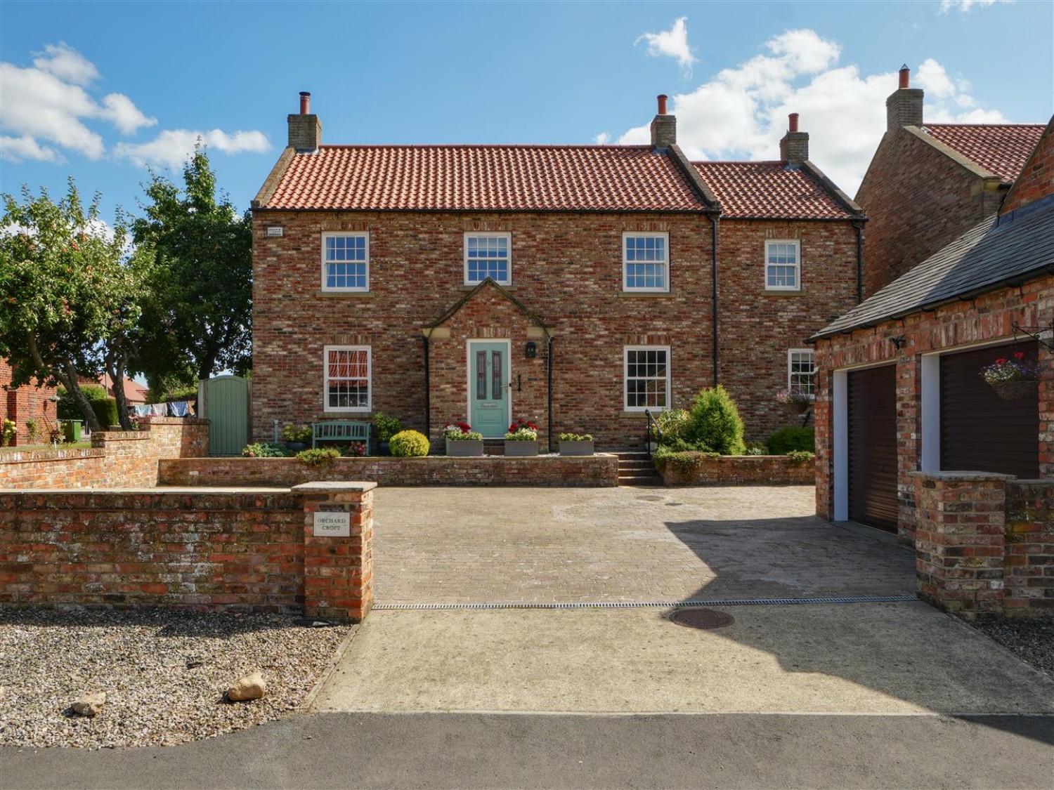 Main Street, Tollerton, York