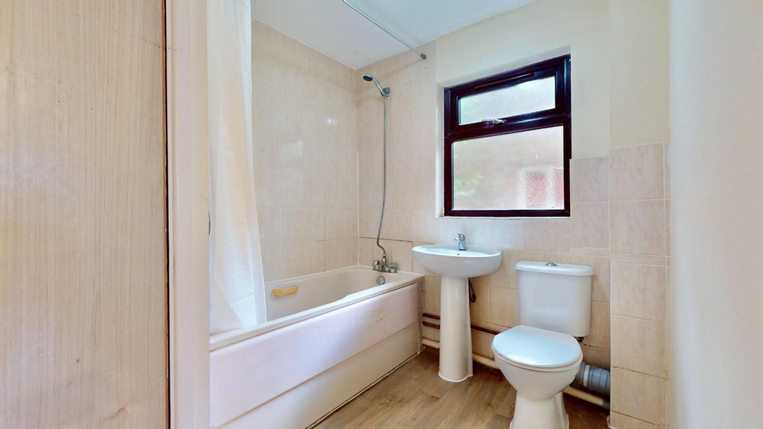 2 bedroom Flat for sale in Pedley Road, Dagenham, RM8