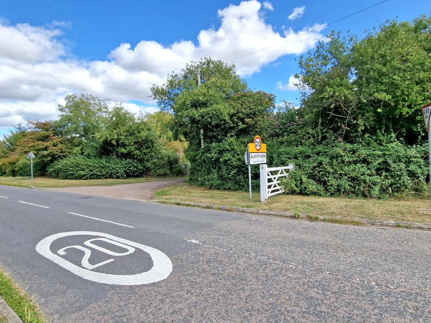 Thame Road, Blackthorn, Bicester