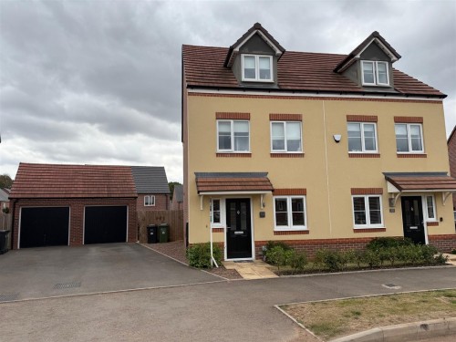 Lea Castle Drive, Kidderminster, DY10 3FB