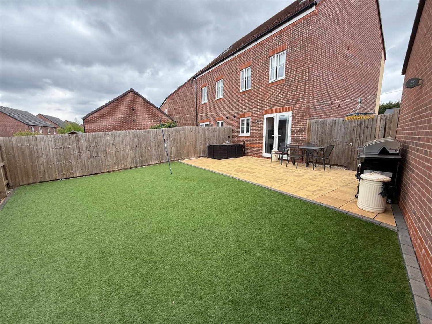 Lea Castle Drive, Kidderminster, DY10 3FB