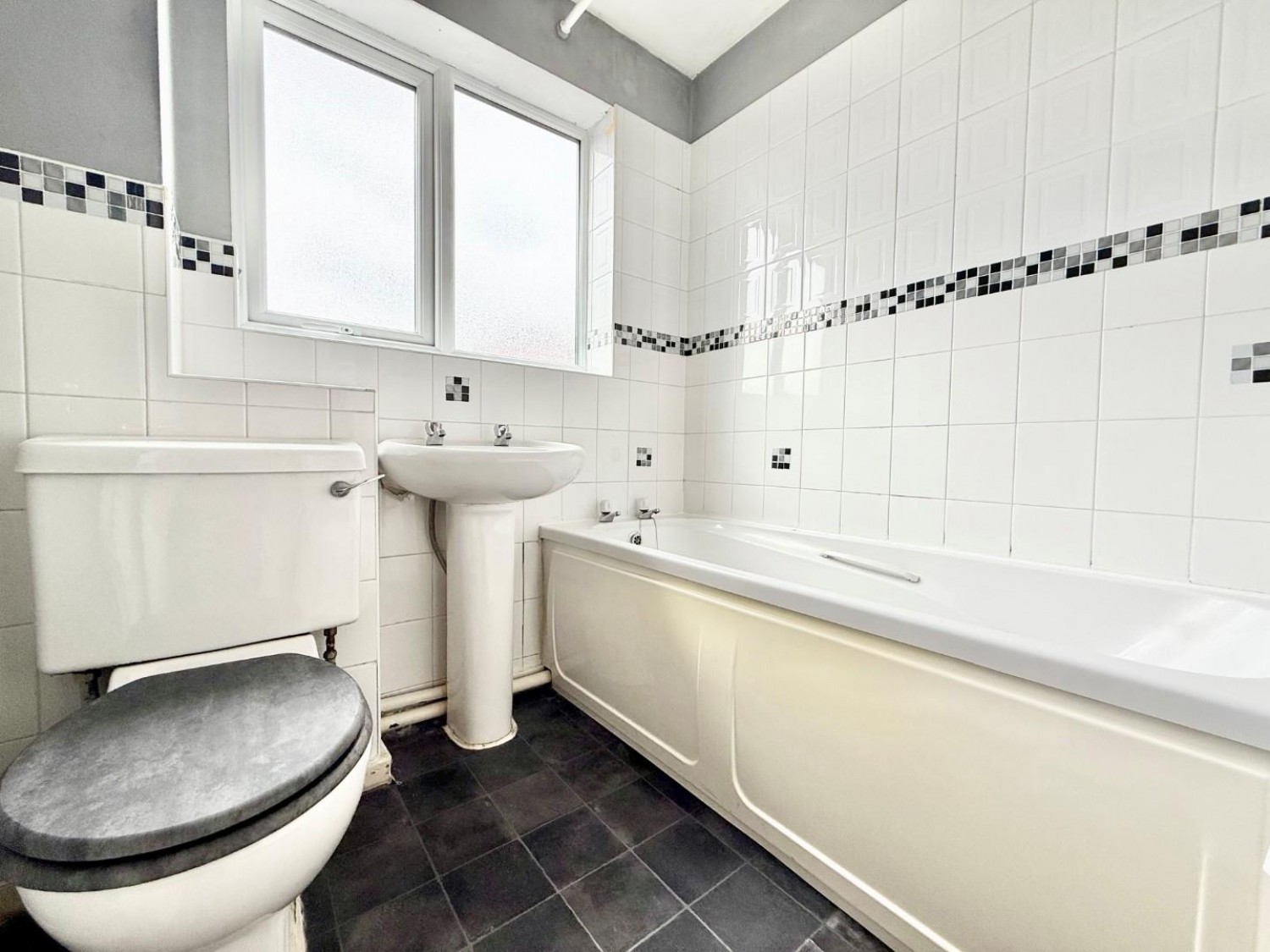 Greenhead Gardens, Chapeltown, Sheffield, S35 1AR