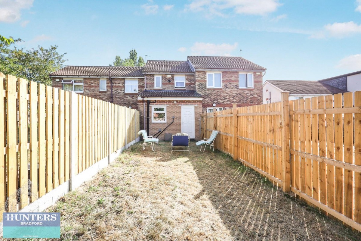 Barnby Avenue Bradford, West Yorkshire, BD8 0QN