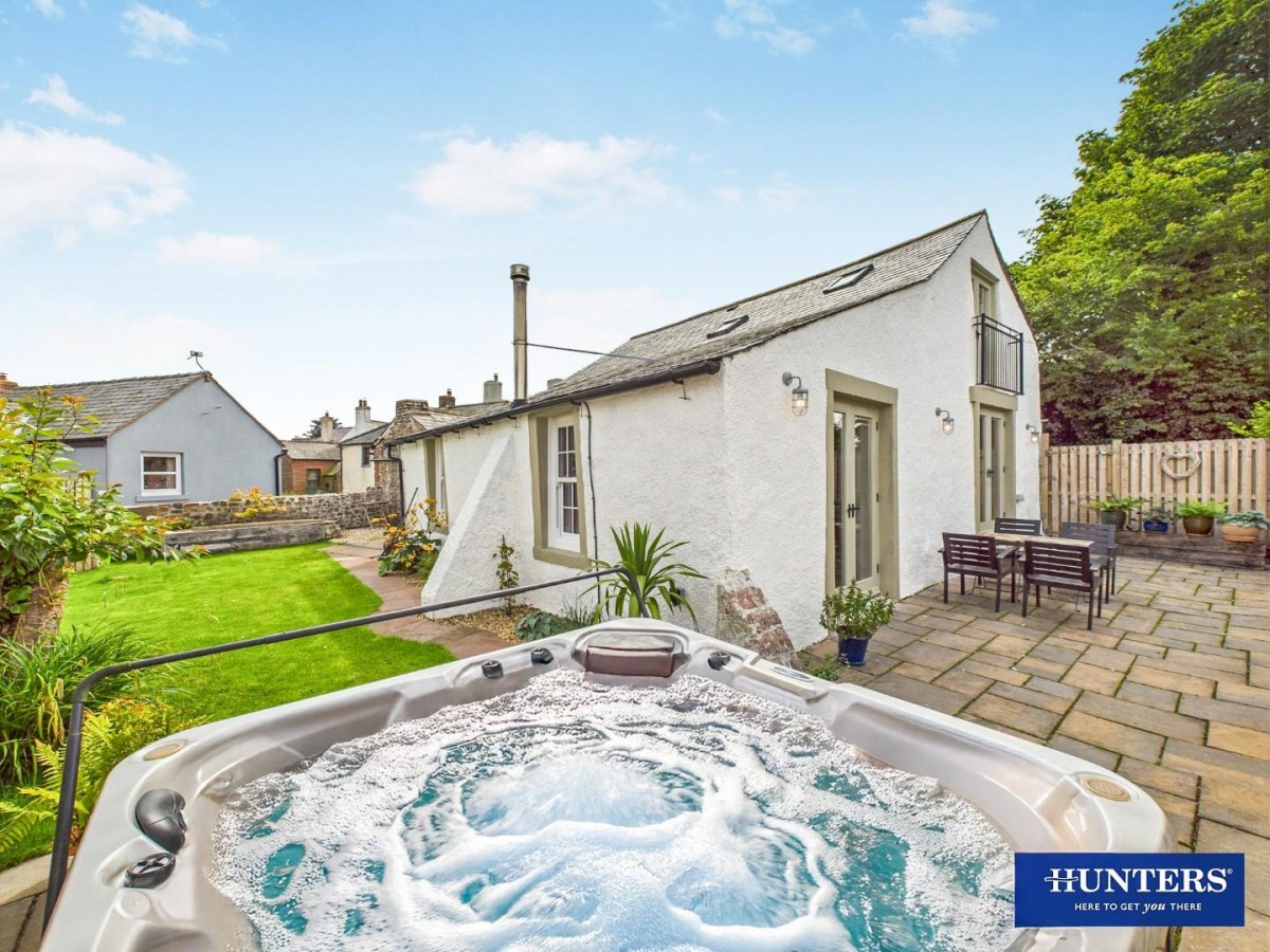 Bank Cottage, Bowness-On-Solway, CA7