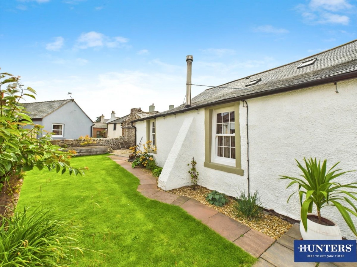Bank Cottage, Bowness-On-Solway, CA7