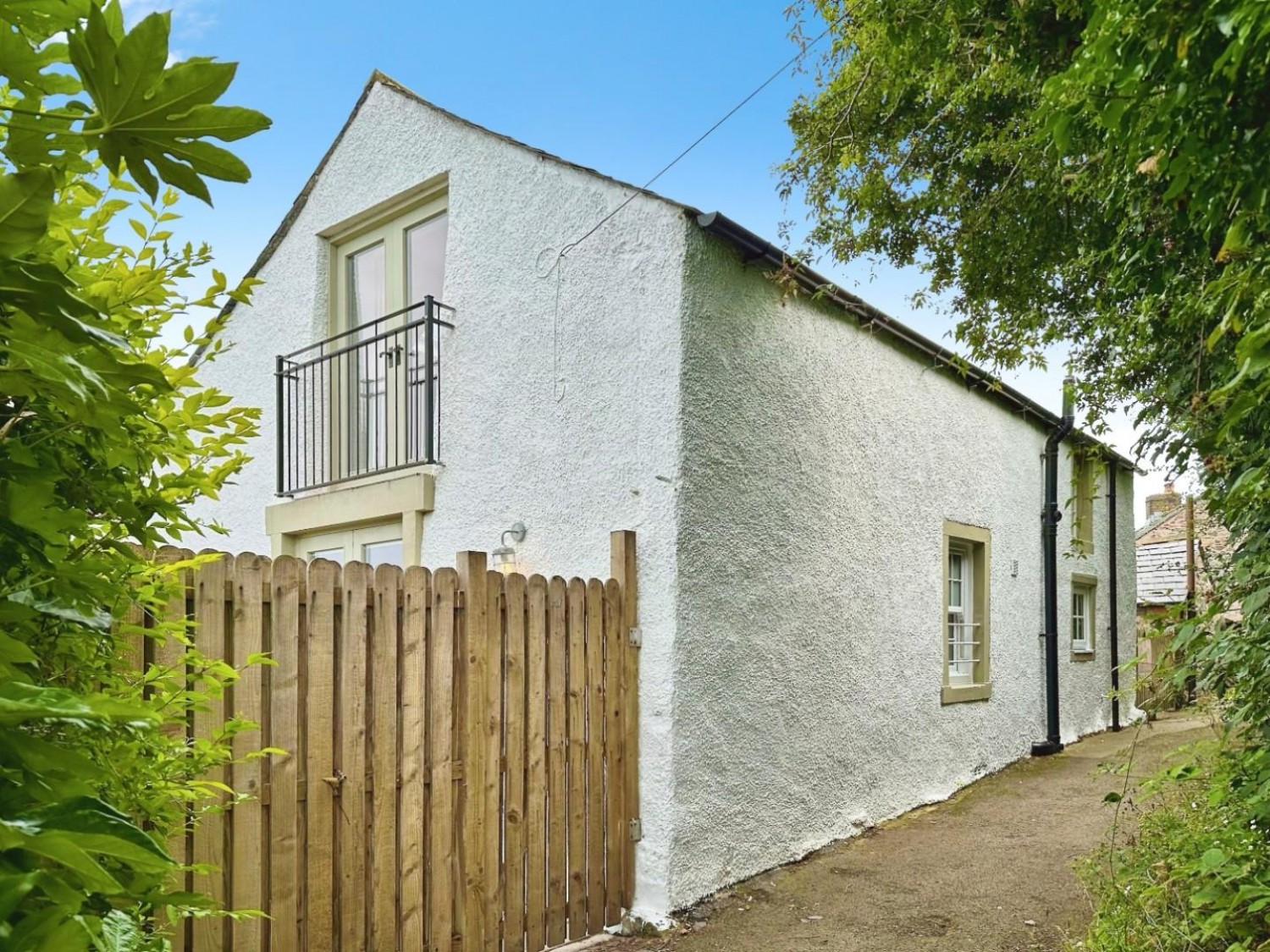 Bank Cottage, Bowness-On-Solway, CA7