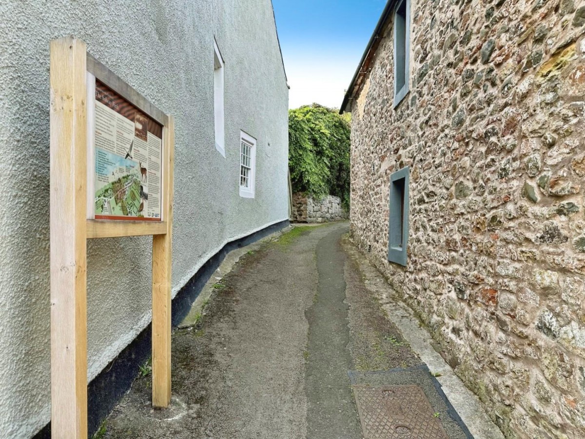 Bank Cottage, Bowness-On-Solway, CA7