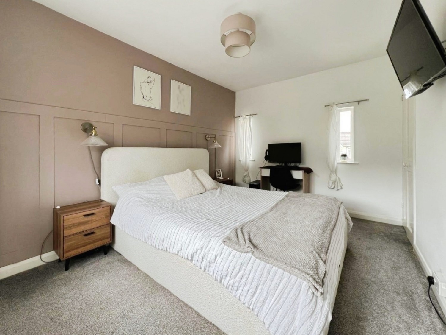 School Road, Dursley, GL11 4NY