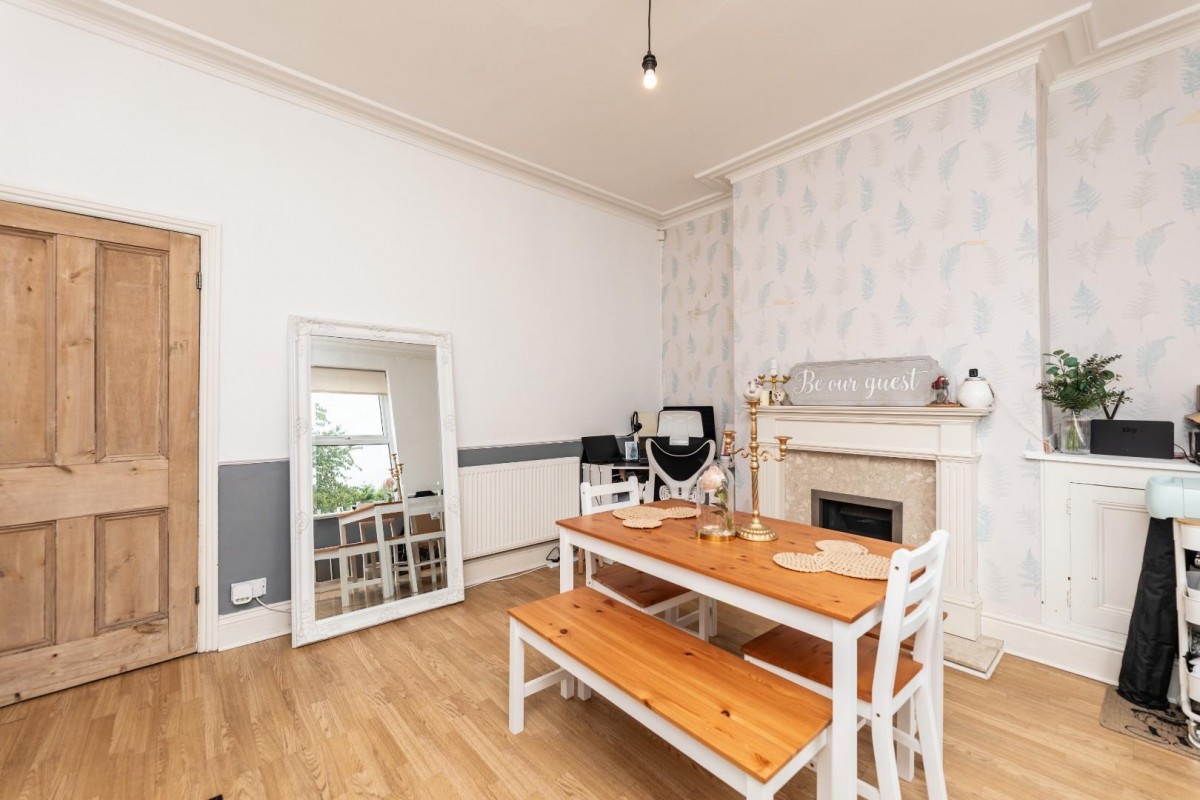 Wood Lane, Castleford