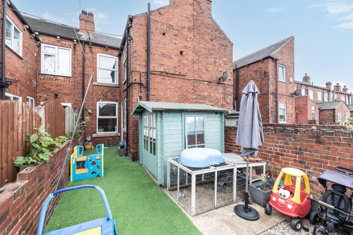 Wood Lane, Castleford