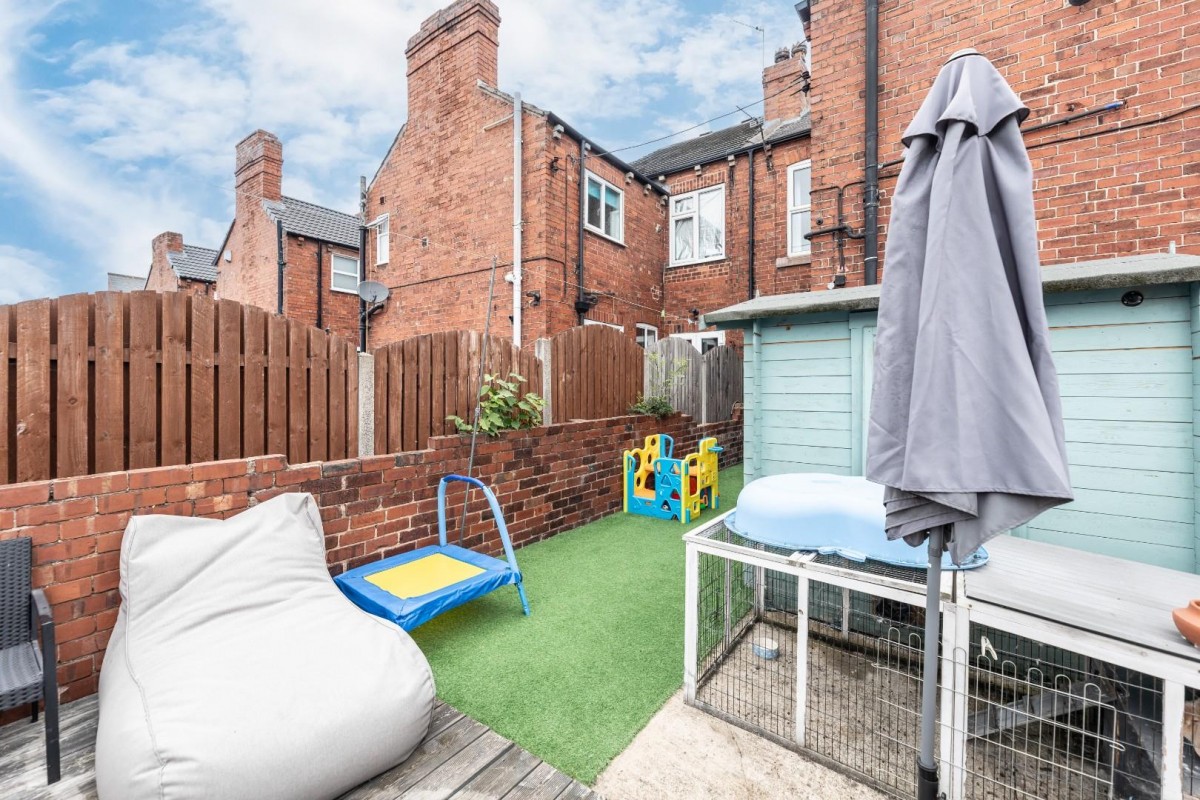 Wood Lane, Castleford