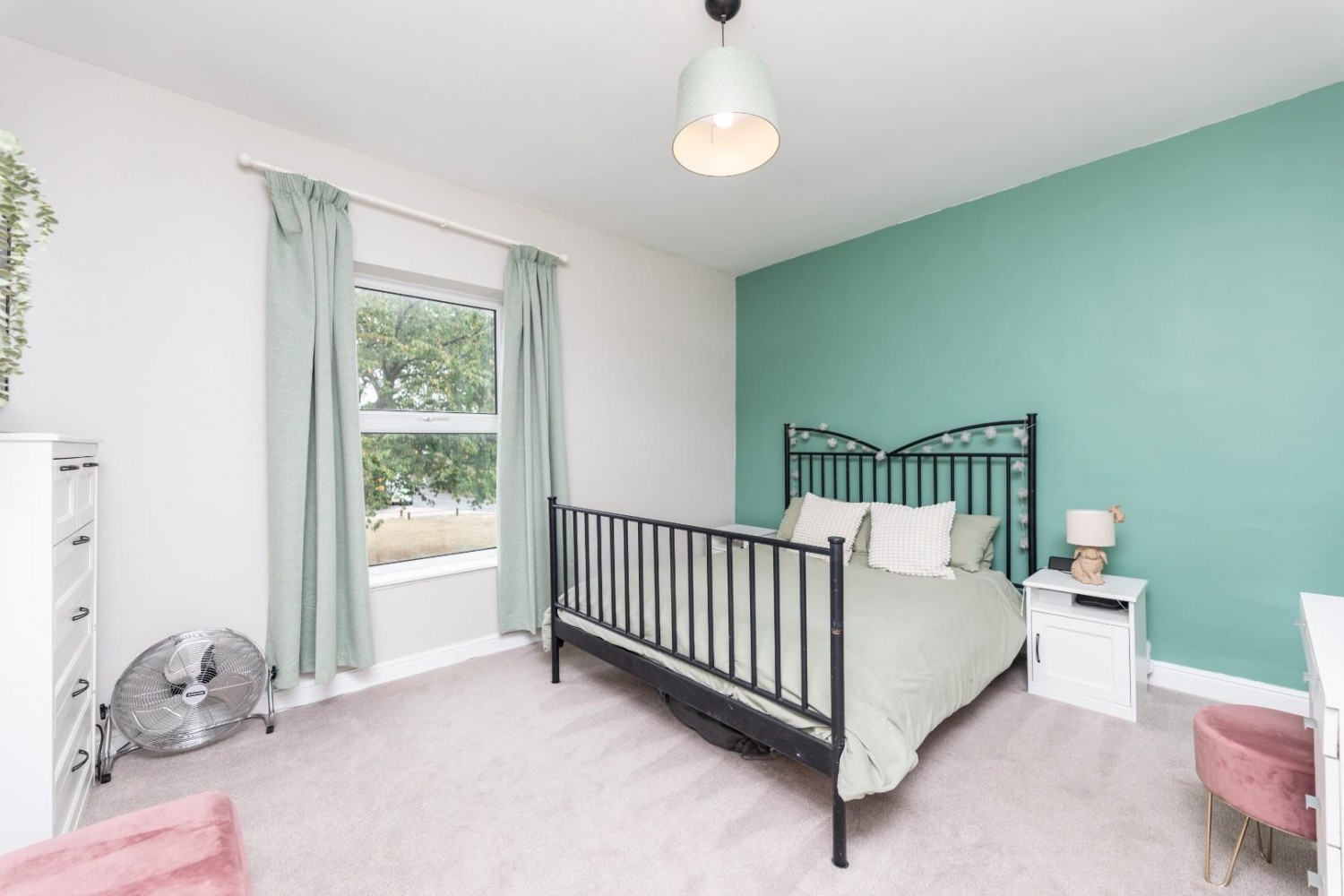 Wood Lane, Castleford