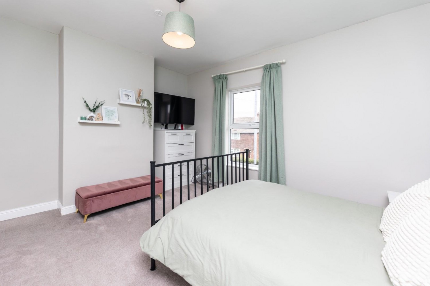 Wood Lane, Castleford