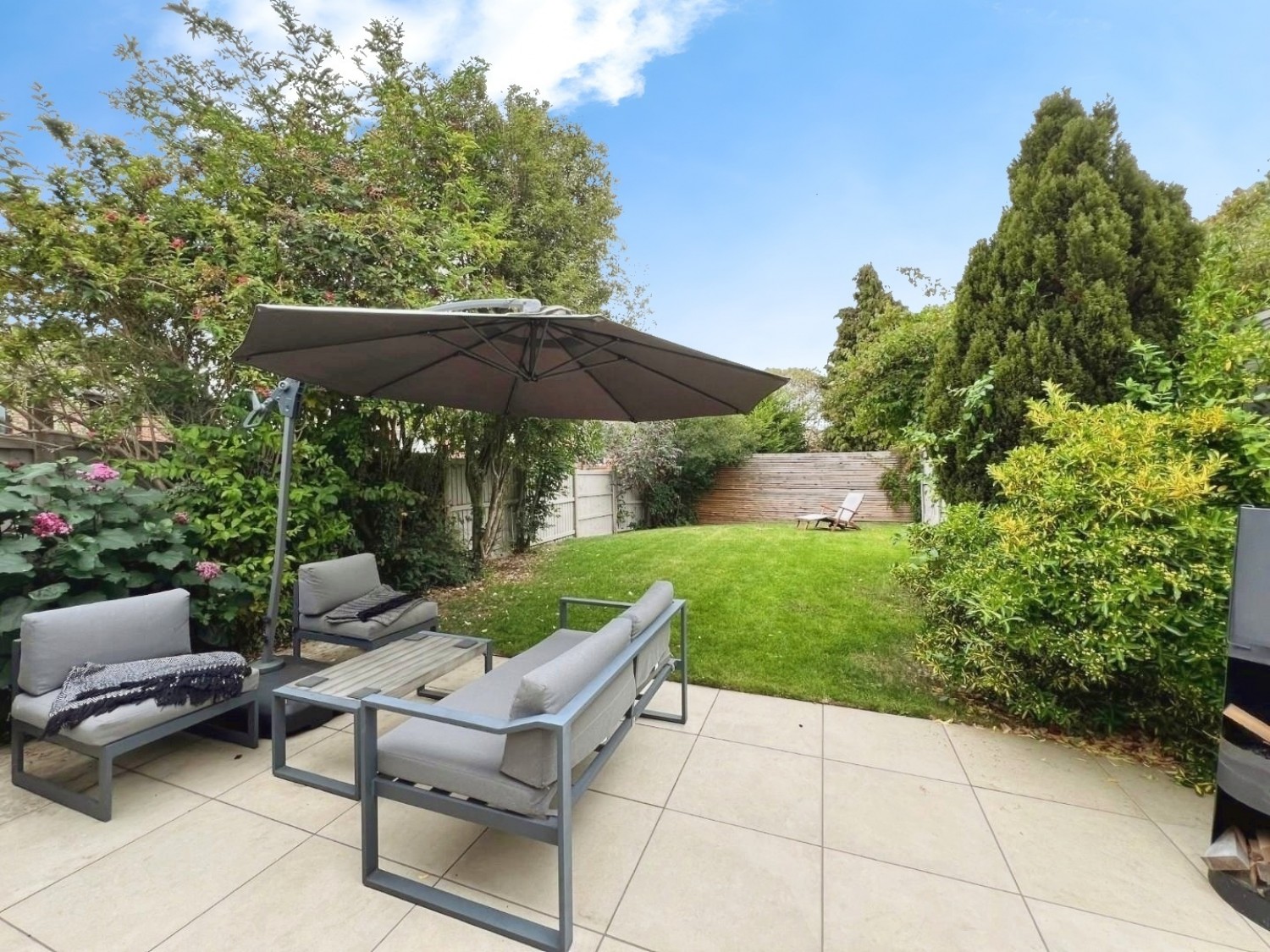 Jubilee Close, Cam, Dursley, GL11 5JQ