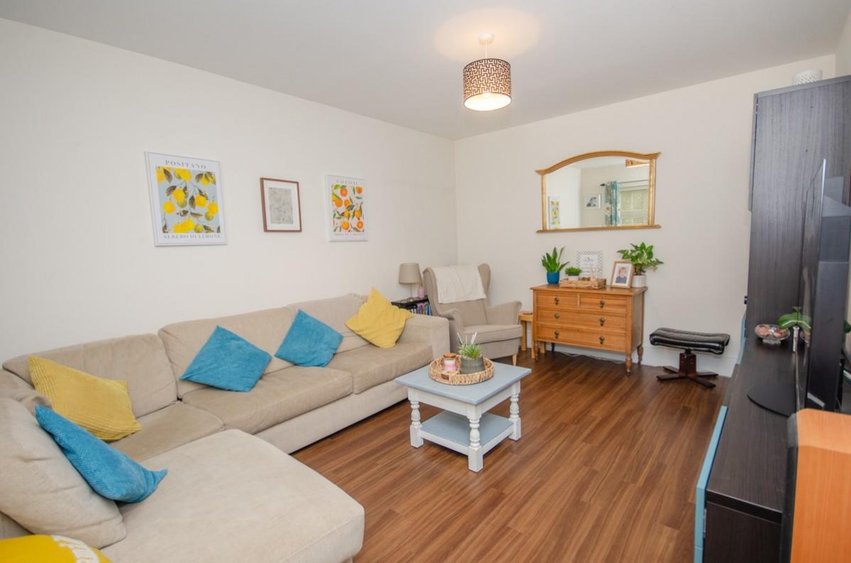 Long Wood Road, Stoke Gifford, Bristol, BS16 1FD