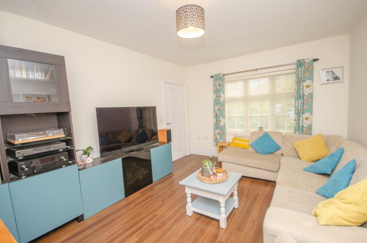 Long Wood Road, Stoke Gifford, Bristol, BS16 1FD