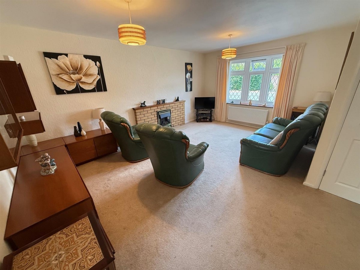 Alison Drive, Stourbridge, DY8 2BD