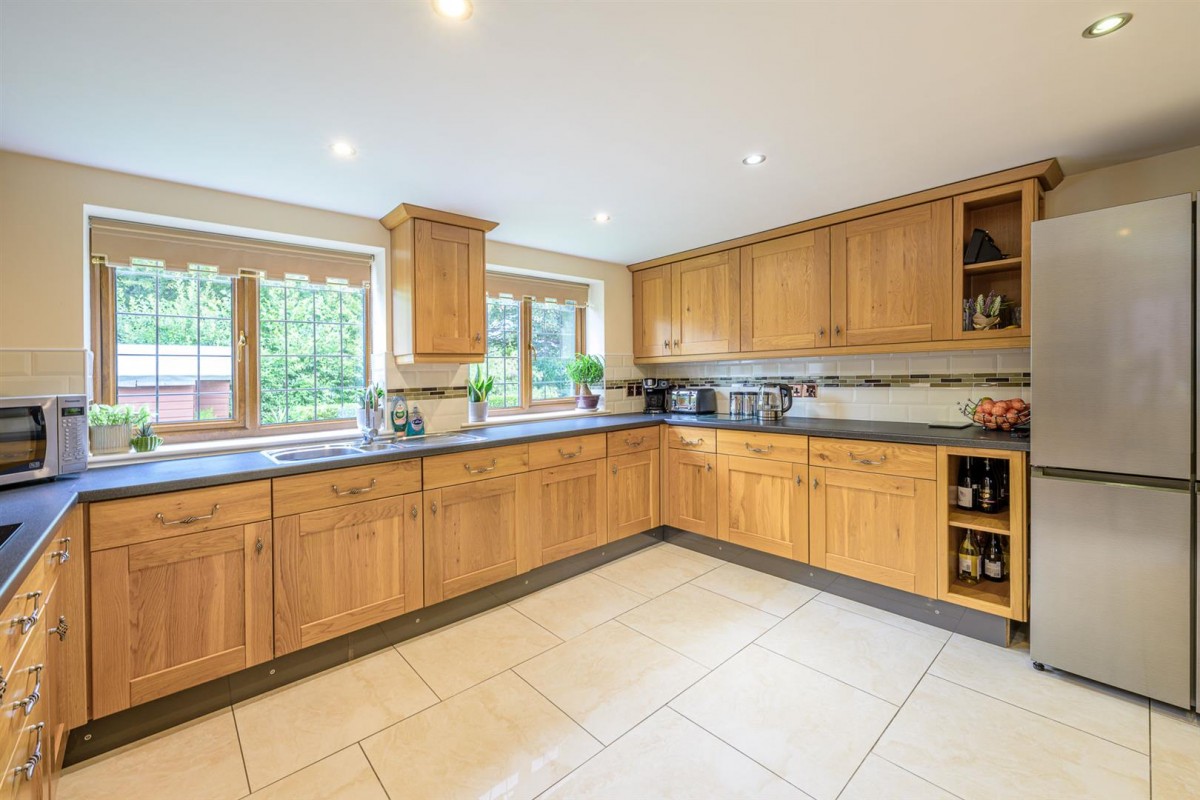 Rose Cottage, The Gutter, Belbroughton, DY9 9XB