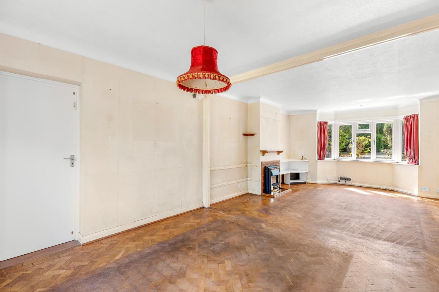 St. Leonards Road, Chesham Bois, Amersham, Buckinghamshire, HP6 6DS