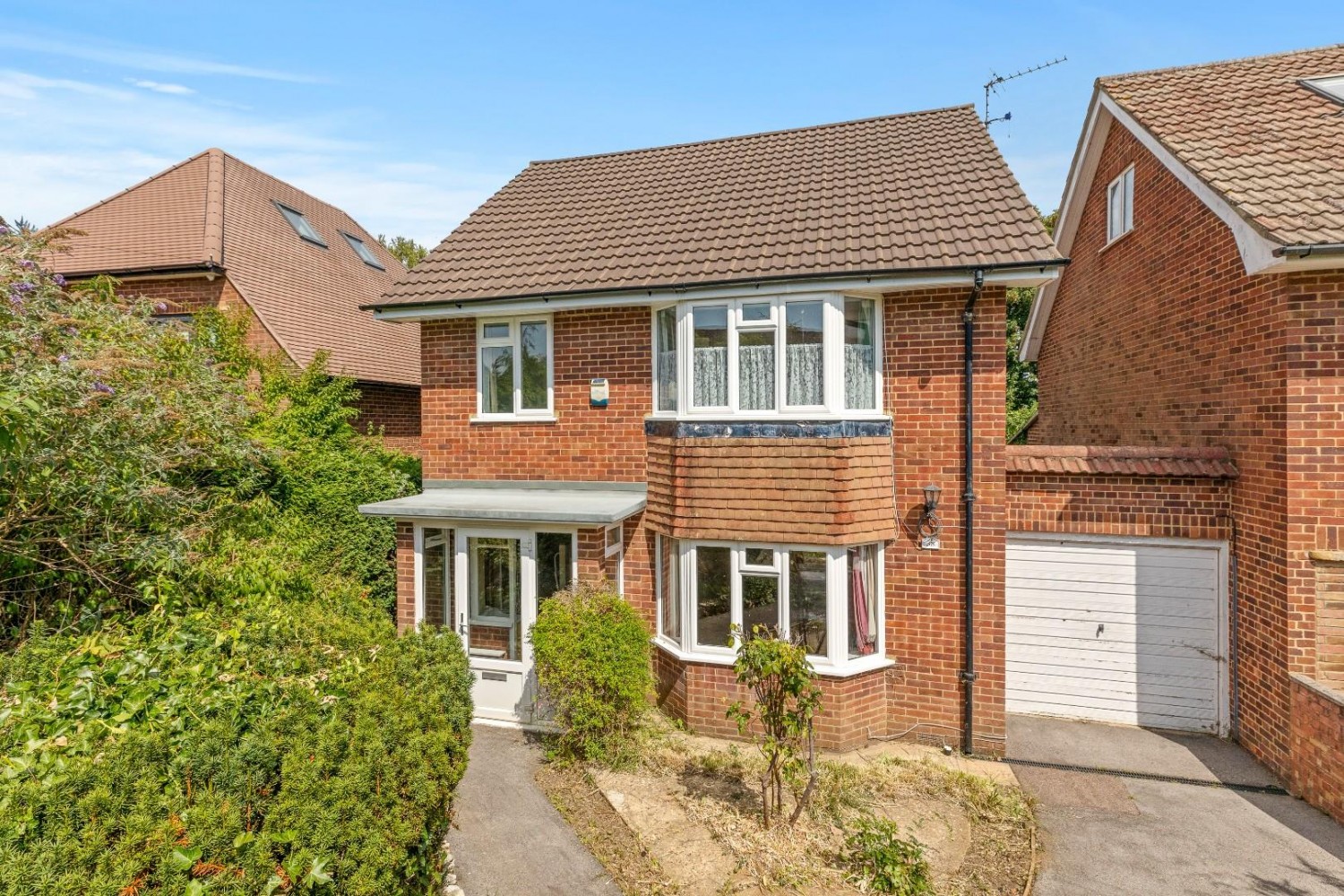 St. Leonards Road, Chesham Bois, Amersham, Buckinghamshire, HP6 6DS