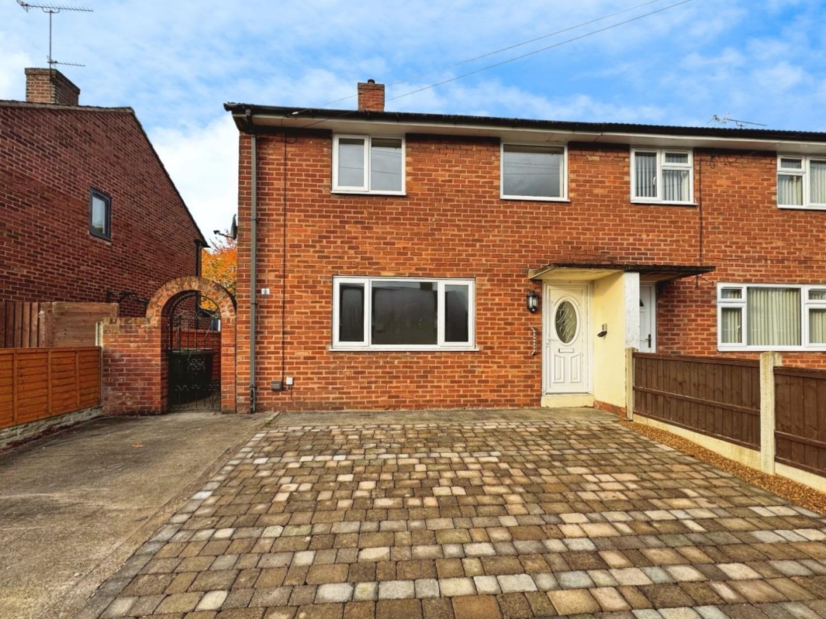 North Road, Calow, Chesterfield, S44 5BD
