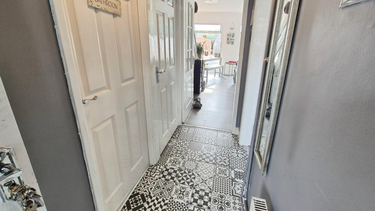 Avon Road, Burntwood, WS7 4UD