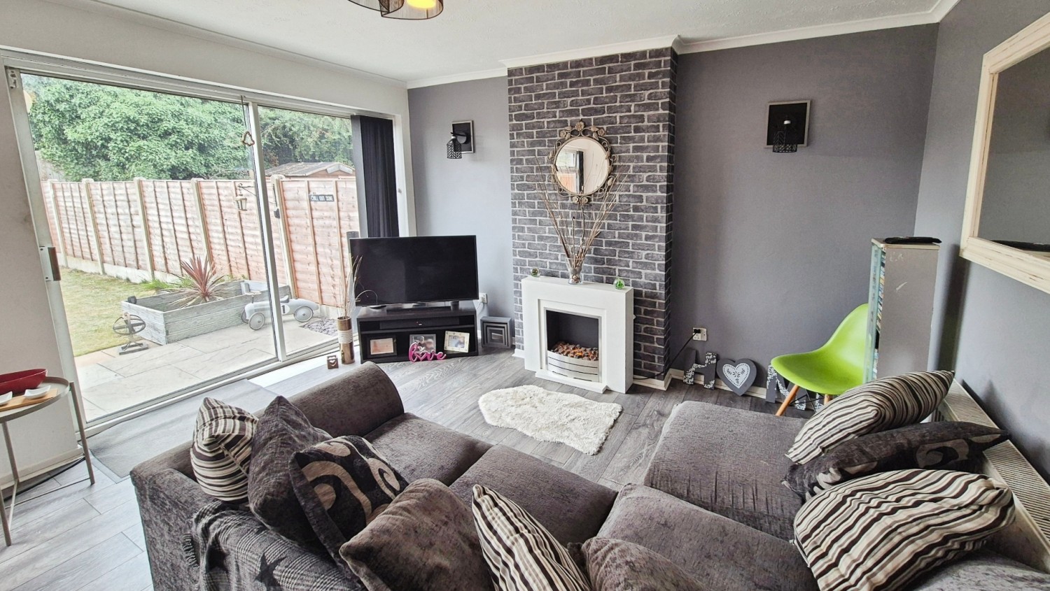 Avon Road, Burntwood, WS7 4UD