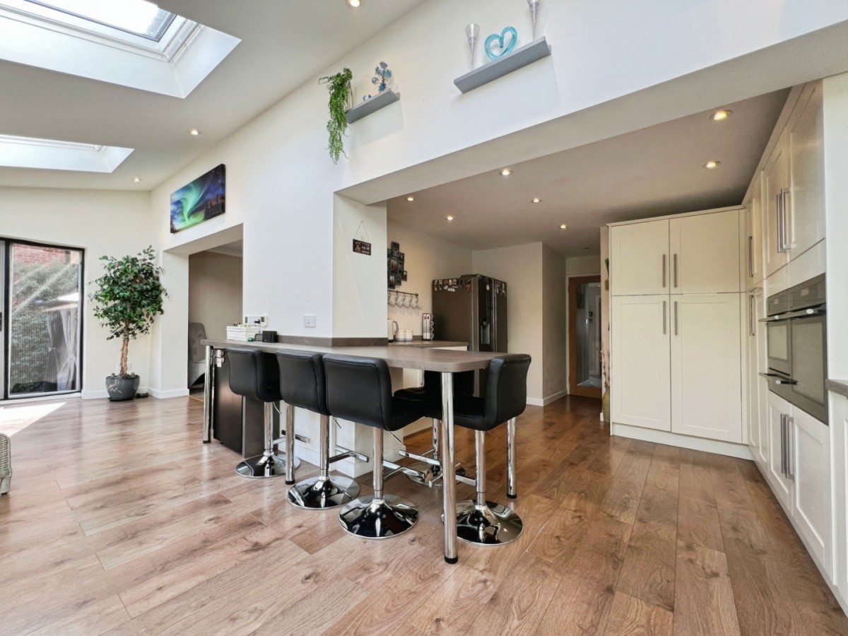 ST. MICHAELS, TENTERDEN