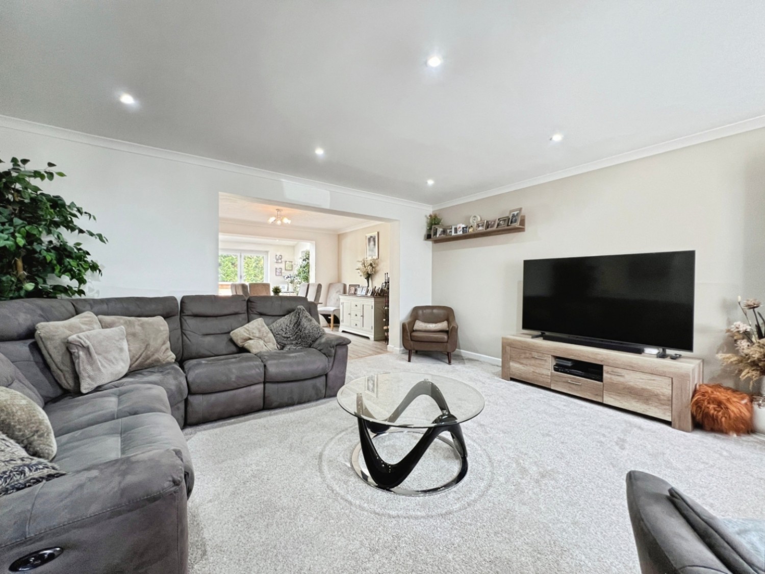 ST. MICHAELS, TENTERDEN