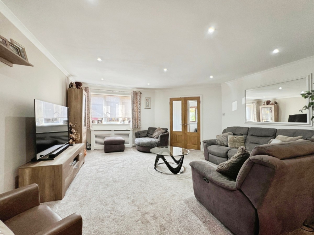 ST. MICHAELS, TENTERDEN