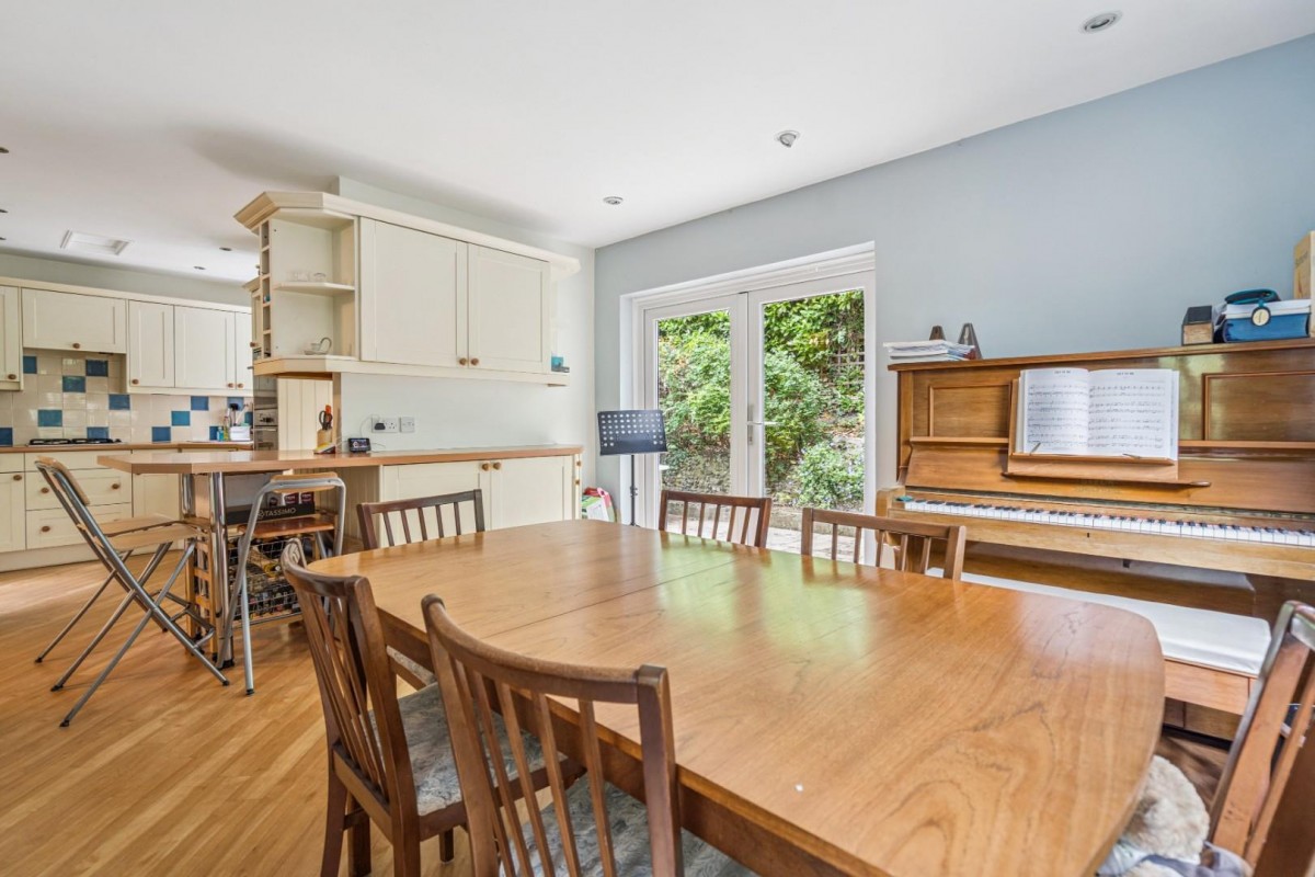 Station Road, Amersham, Buckinghamshire, HP7 0AH