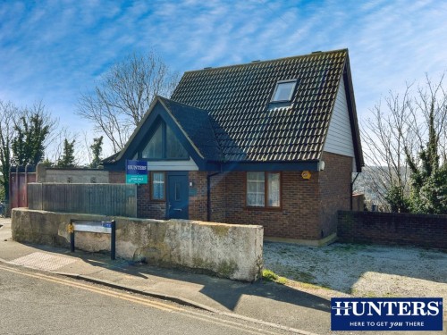 Longhill Avenue, Chatham