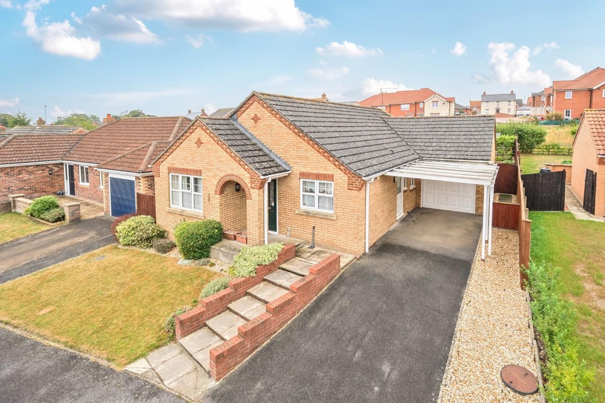 Baggaley Drive, Horncastle, Lincs, LN9 5GE