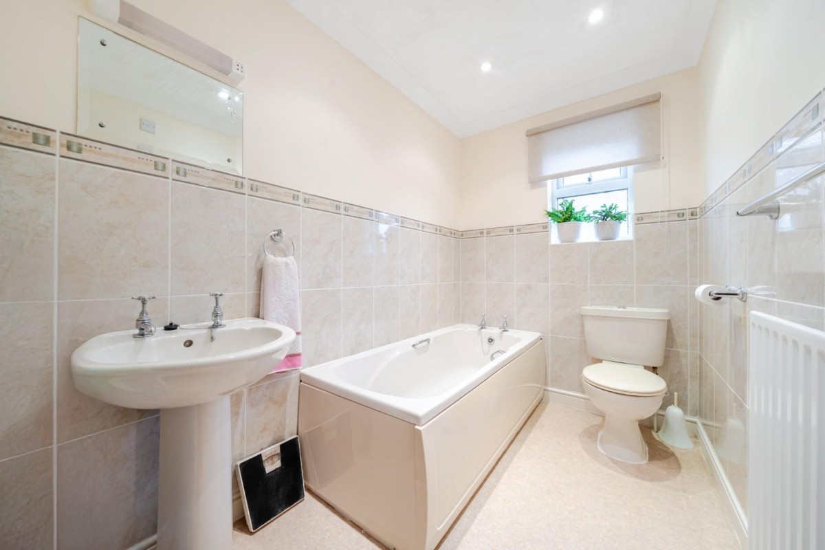 Baggaley Drive, Horncastle, Lincs, LN9 5GE