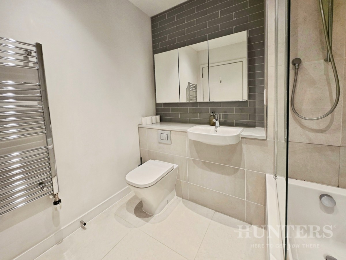 Riverbank Way, Wallington