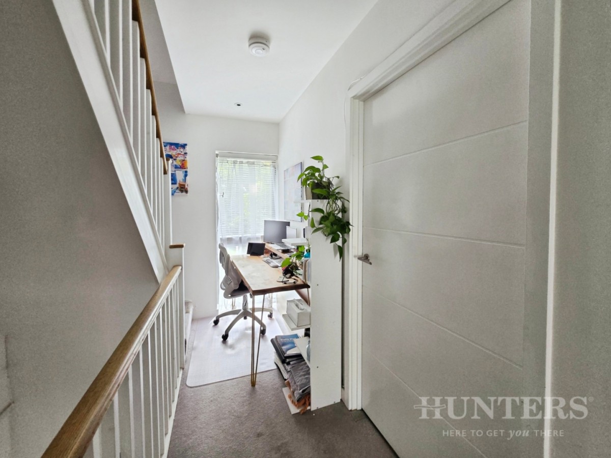 Riverbank Way, Wallington