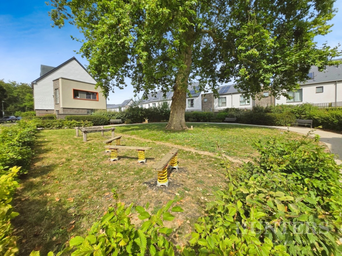 Riverbank Way, Wallington