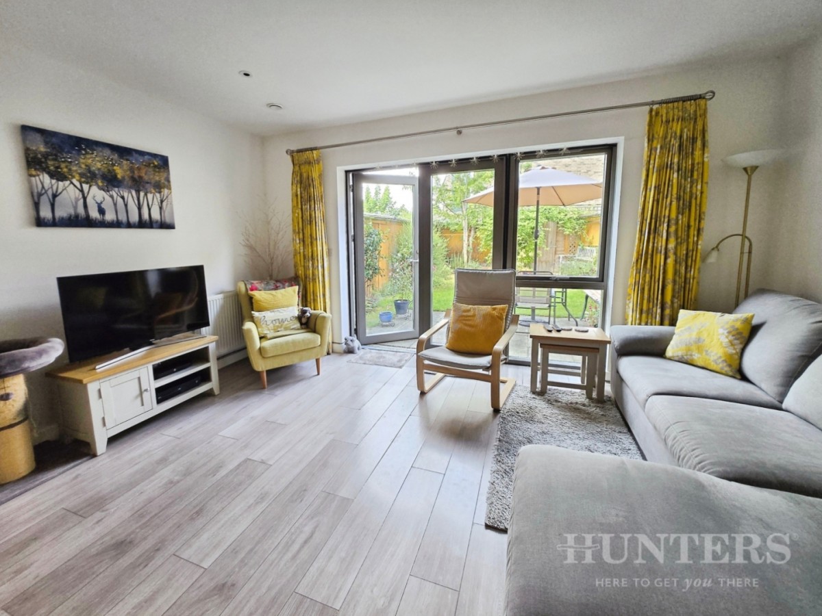 Riverbank Way, Wallington