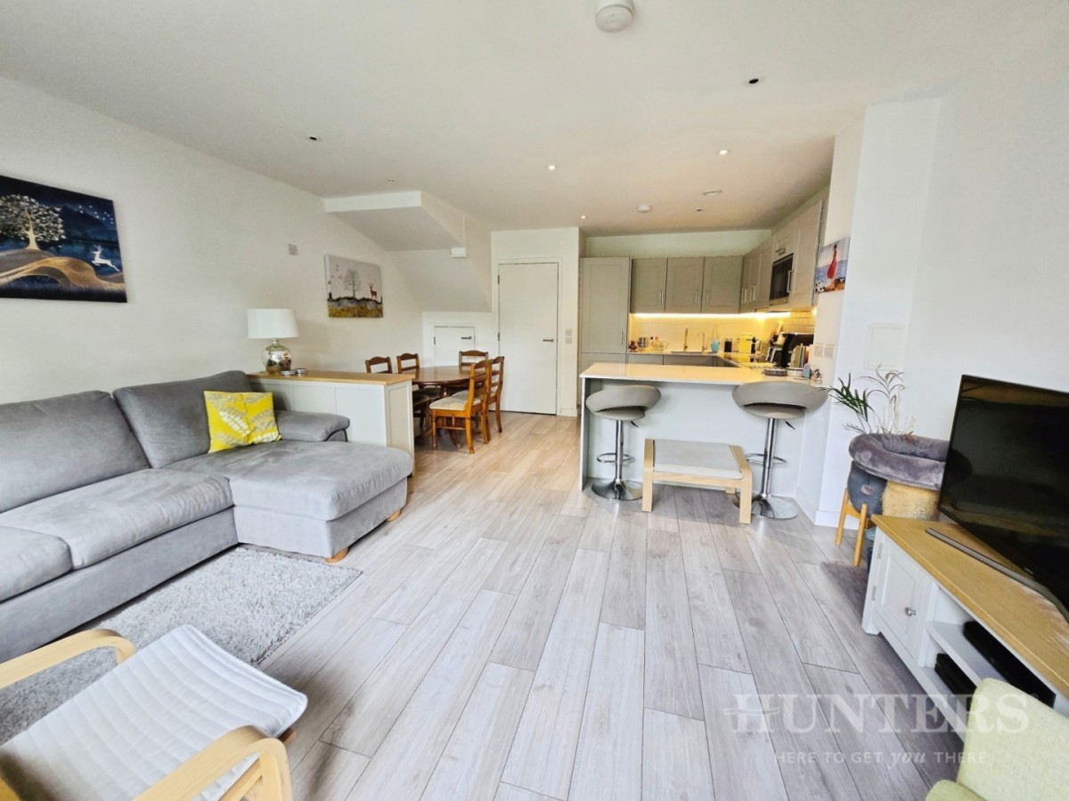 Riverbank Way, Wallington